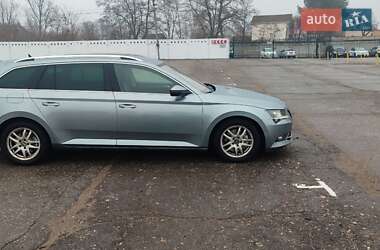 Универсал Skoda Superb 2019 в Радомышле