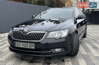 Ліфтбек Skoda Superb 2014 в Ужгороді