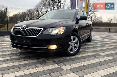 Універсал Skoda Superb 2014 в Львові