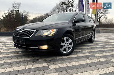 Універсал Skoda Superb 2014 в Львові