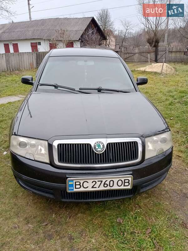 Ліфтбек Skoda Superb 2004 в Червонограді