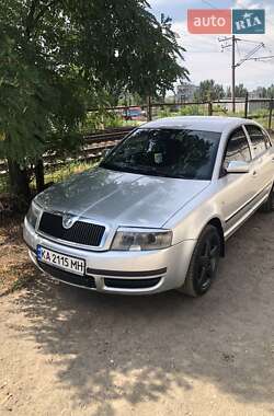 Ліфтбек Skoda Superb 2002 в Києві