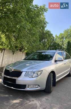 Універсал Skoda Superb 2013 в Тернополі