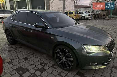 Ліфтбек Skoda Superb 2015 в Іршаві