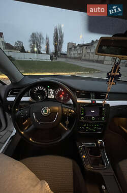 Лифтбек Skoda Superb 2011 в Ровно