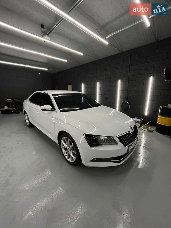 Skoda Superb 2016