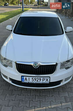 Лифтбек Skoda Superb 2010 в Софиевской Борщаговке