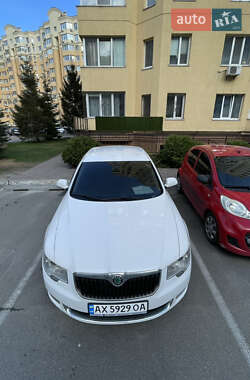 Лифтбек Skoda Superb 2010 в Софиевской Борщаговке