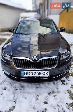 Универсал Skoda Superb 2013 в 