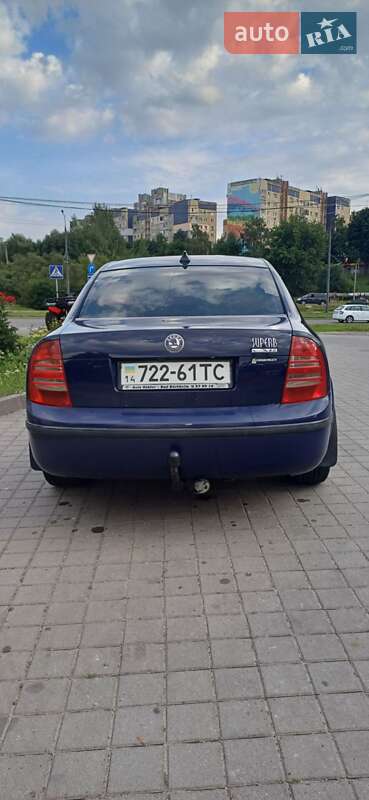 Лифтбек Skoda Superb 2002 в Львове