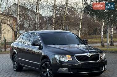 Лифтбек Skoda Superb 2010 в Дрогобыче