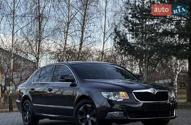 Лифтбек Skoda Superb 2010 в Дрогобыче