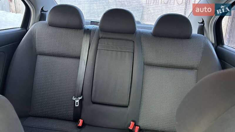 Лифтбек Skoda Superb 2005 в Белой Церкви
