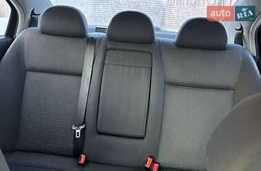 Лифтбек Skoda Superb 2005 в 