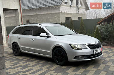 Універсал Skoda Superb 2015 в Мукачевому