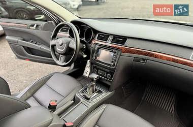 Ліфтбек Skoda Superb 2012 в Дніпрі