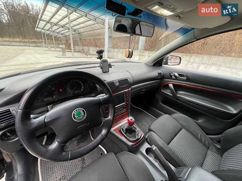 Ліфтбек Skoda Superb 2002 в Києві