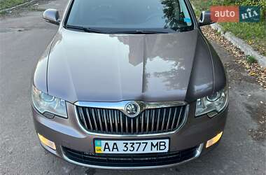Універсал Skoda Superb 2012 в 