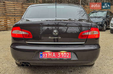 Лифтбек Skoda Superb 2009 в Бродах