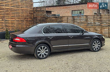 Лифтбек Skoda Superb 2009 в Бродах