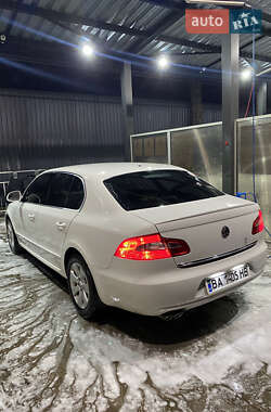 Лифтбек Skoda Superb 2011 в Кропивницком