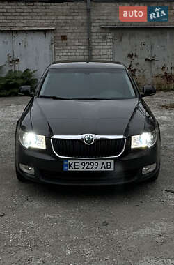 Ліфтбек Skoda Superb 2009 в Дніпрі