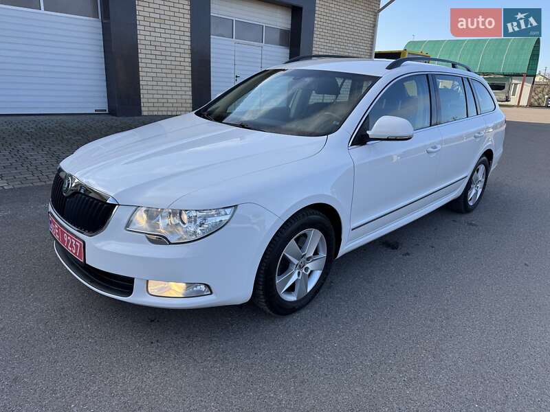 Універсал Skoda Superb 2010 в Луцьку