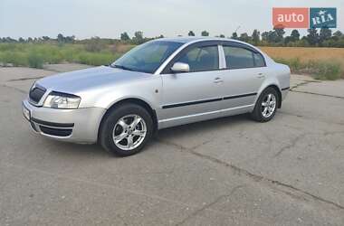 Лифтбек Skoda Superb 2006 в Хороле