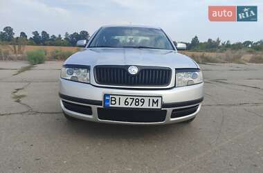 Лифтбек Skoda Superb 2006 в Хороле