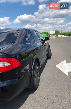 Лифтбек Skoda Superb 2010 в 