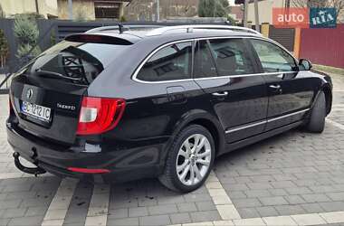 Універсал Skoda Superb 2011 в Львові