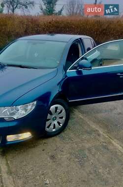 Лифтбек Skoda Superb 2012 в 