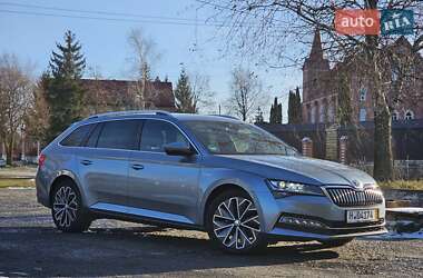 Універсал Skoda Superb 2020 в Шепетівці