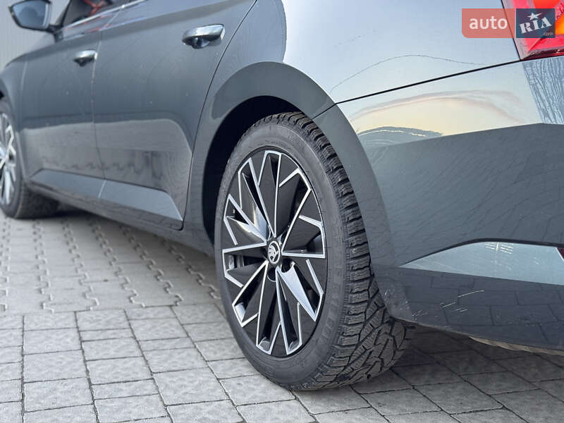 Лифтбек Skoda Superb 2019 в Мукачево