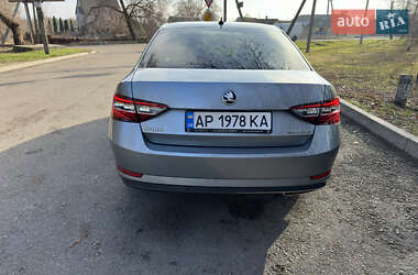Ліфтбек Skoda Superb 2018 в 