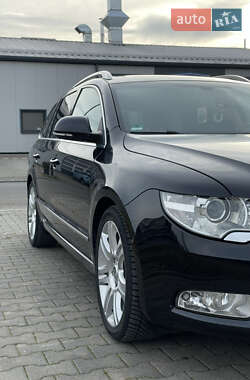 Универсал Skoda Superb 2010 в Ровно