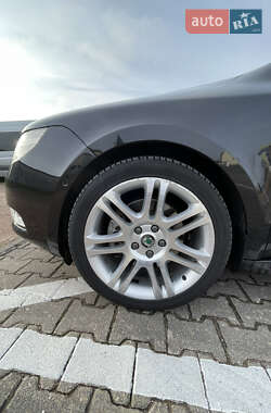 Универсал Skoda Superb 2010 в Ровно