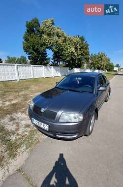 Лифтбек Skoda Superb 2005 в Киеве