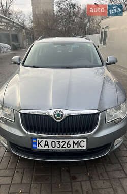 Универсал Skoda Superb 2013 в Киеве