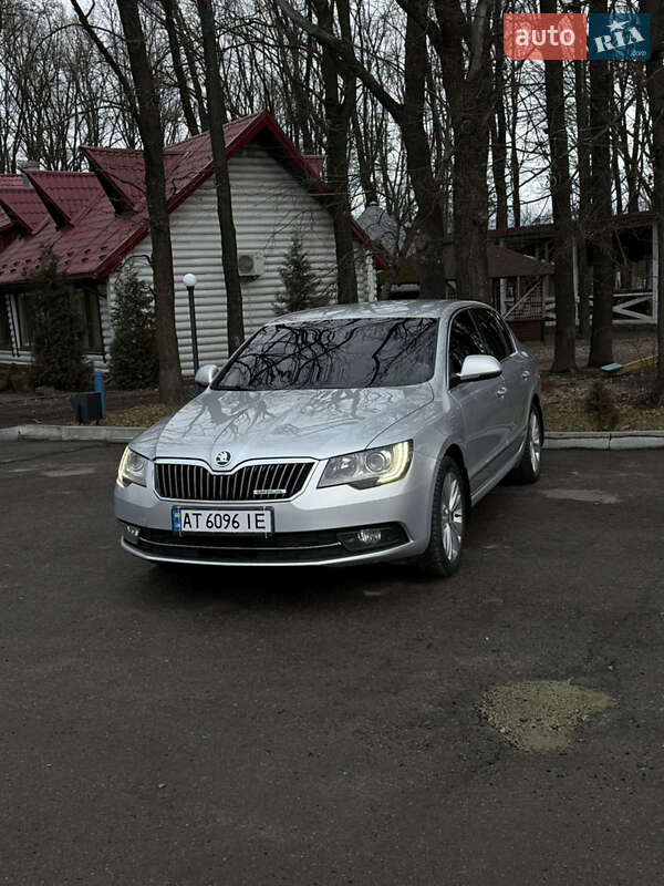 Ліфтбек Skoda Superb 2014 в Івано-Франківську