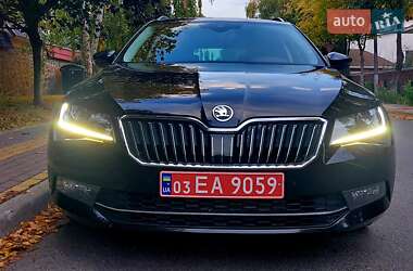 Универсал Skoda Superb 2019 в Киеве