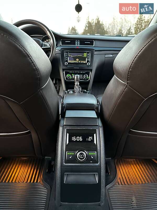 Универсал Skoda Superb 2015 в Кривом Роге