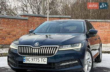 Лифтбек Skoda Superb 2020 в Дрогобыче