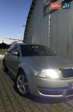 Лифтбек Skoda Superb 2004 в 