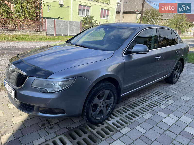 Лифтбек Skoda Superb 2008 в Ужгороде