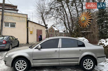 Лифтбек Skoda Superb 2008 в Львове