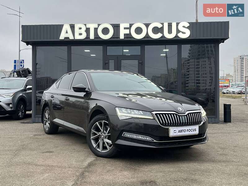 Ліфтбек Skoda Superb 2019 в Києві