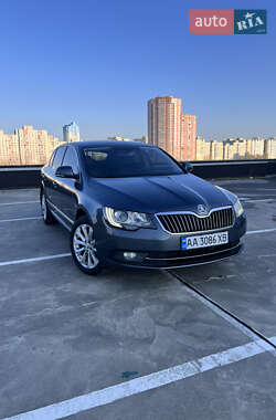 Лифтбек Skoda Superb 2014 в Киеве