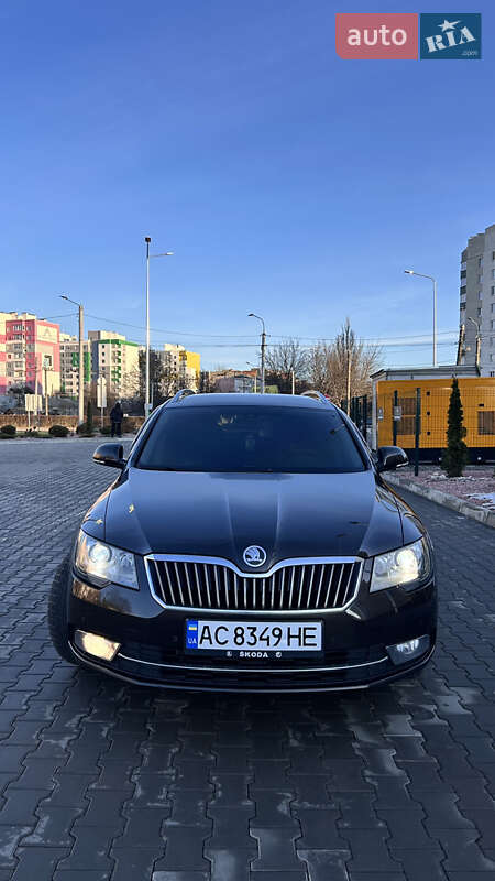 Универсал Skoda Superb 2014 в Луцке