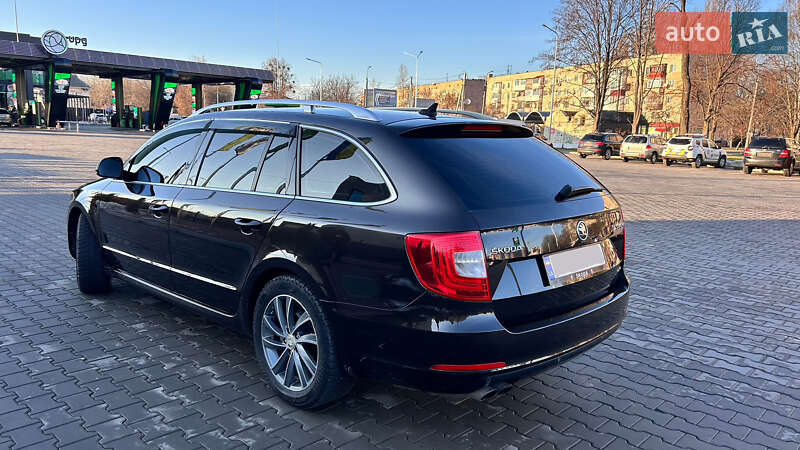 Универсал Skoda Superb 2014 в Луцке